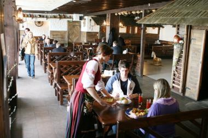 Paslaugų sektoriuje ryškėja atsigavimo ženklai