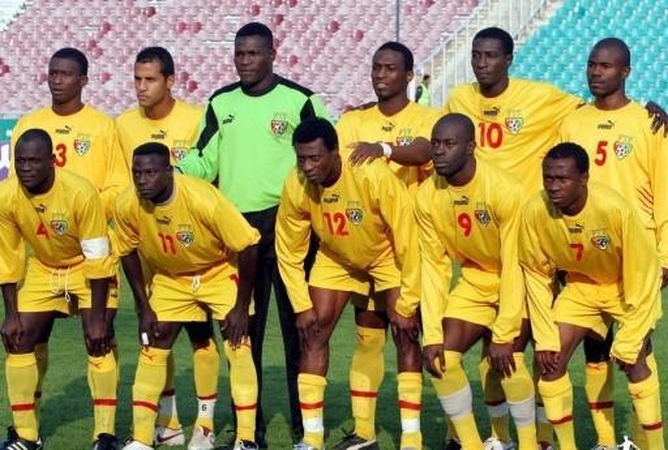 Autobusui su Togo futbolininkais įkritus į tarpeklį, žuvo šeši žmonės 