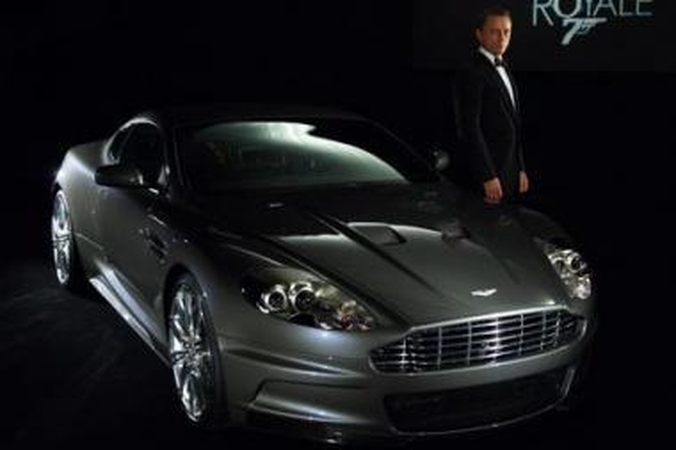 J.Bondo gerbėjas nusipirko sudaužytą "Aston Martin"