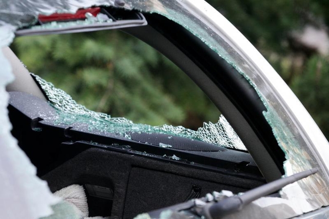 Savaitgalį vagys niokojo klaipėdiečių automobilius 