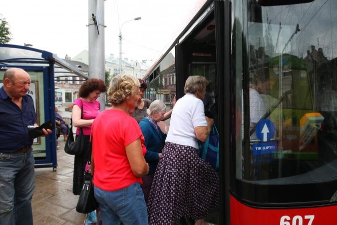Nuo Kauno pilies išvyks papildomi autobusai