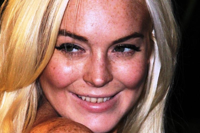 Į Lindsay Lohan namus bandė įsibrauti vyras