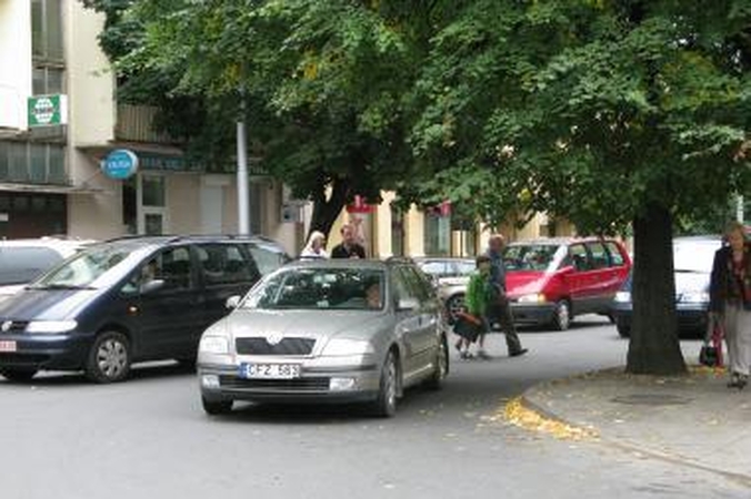 Kauniečiai kviečiami palikti automobilius namie