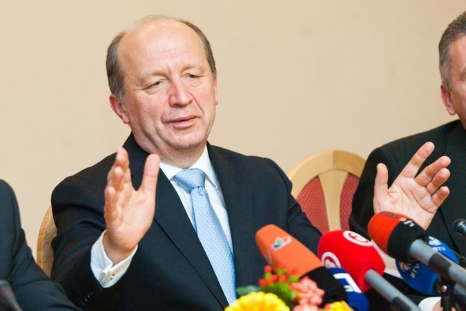 A.Kubilius pasveikino geriausias šalies bendruomenes