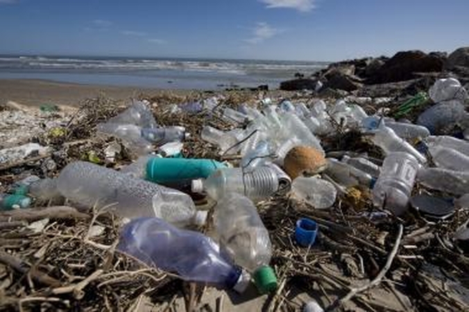 Plastikinius butelius – į supirktuves