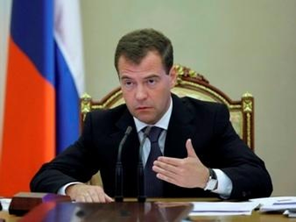 D.Medvedevas atskrido į ginčijamas Pietų Kurilų salas
