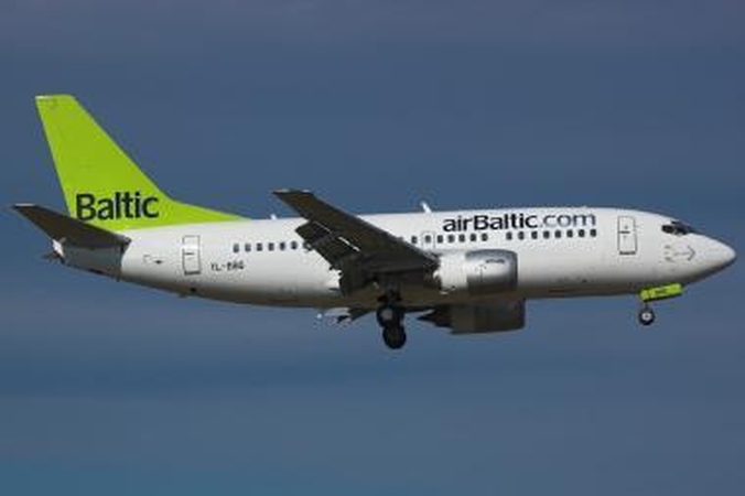 Dėl rūko į Vilnių neatskrido "airBaltic" lėktuvas