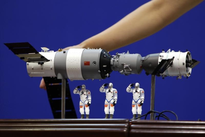Kinijos astronautai pirmą kartą įėjo į aplink Žemę skriejantį modulį