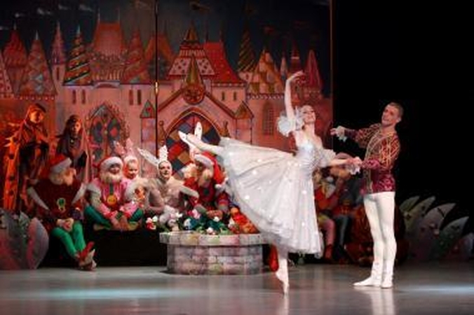 Klaipėdos muzikiniame teatre – džiugus šventinis šurmulys