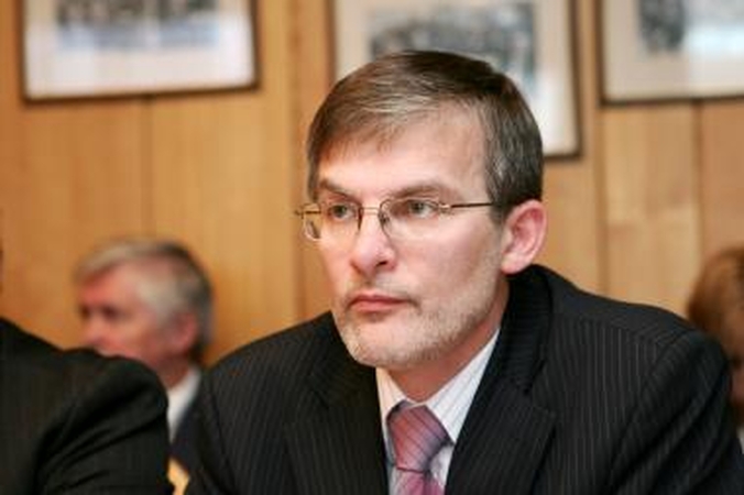 J.Sabatauskas į teismą padavė G.Steponavičių