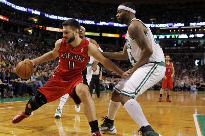 L. Kleiza žaidė blankiai, „Raptors“ pergalių seriją nutraukė „Spurs“