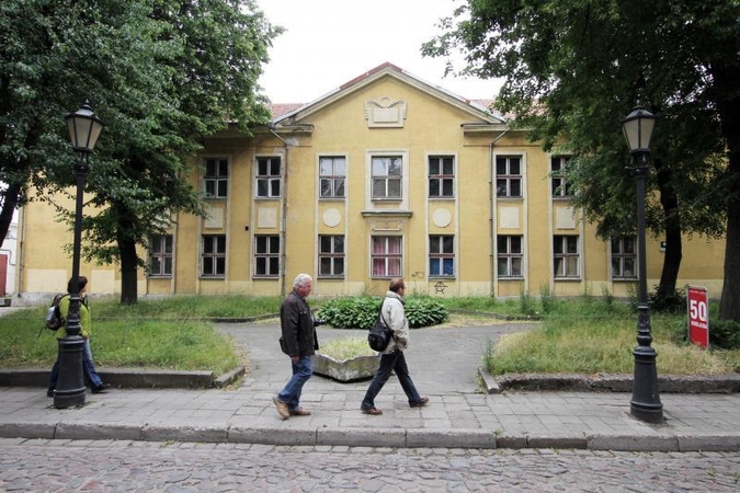 Mokyklos pastatas senamiestyje politikams – galvosūkis