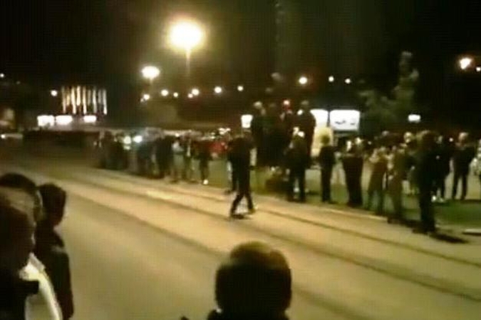 Švedas peršoko per važiuojantį „Lamborghinį“