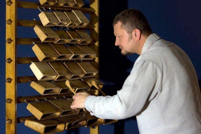 Unikalaus instrumento - skrabalų - maestro R.Šilinskas pristato albumą