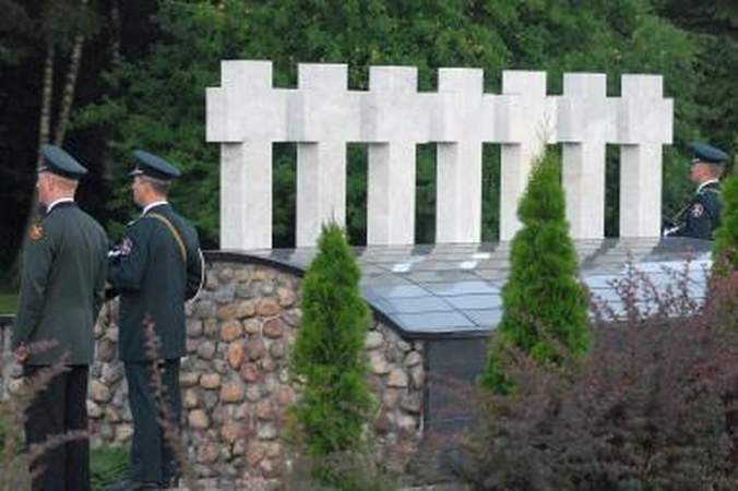 Lietuvoje minimos 19-osios Medininkų tragedijos metinės