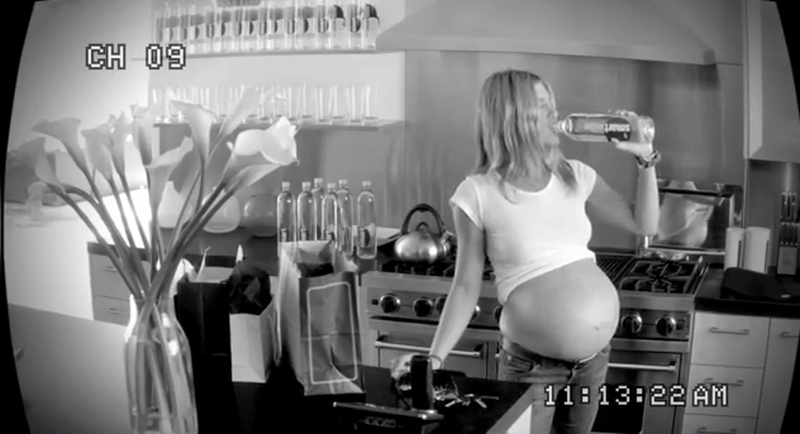 Vaizdai iš J. Aniston namų - šokiruojančiame vaizdo įraše