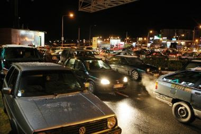 Savaitė keliuose: 92 eismo įvykiai, 12 žmonių žuvo, 91 sužeistas