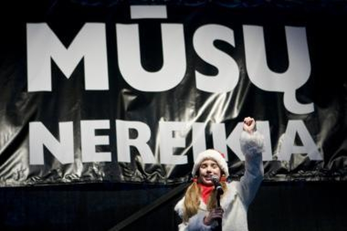 Atlikėjai protestą išreiškė dainomis