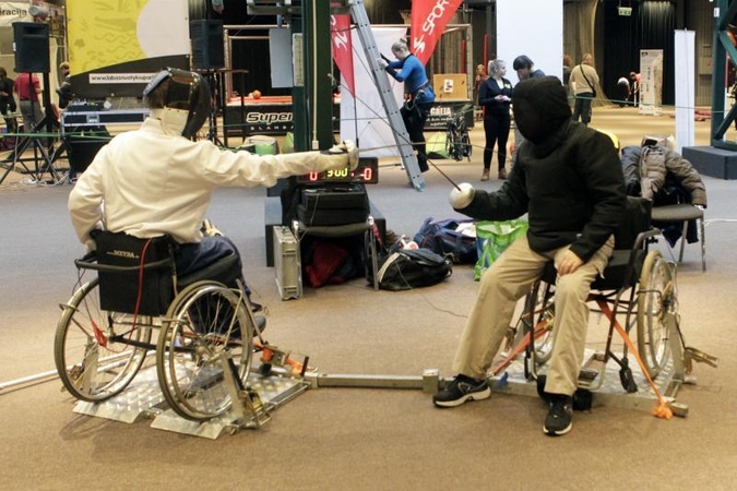 Naujiena Lietuvoje – neįgaliųjų fechtavimo vežimėliuose sportas