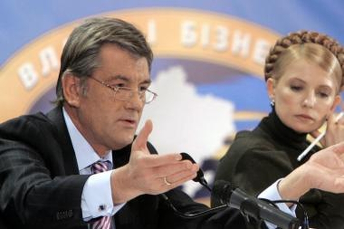 Ukrainos politikų kovoje – apklausos ir kontroversiški pasiūlymai