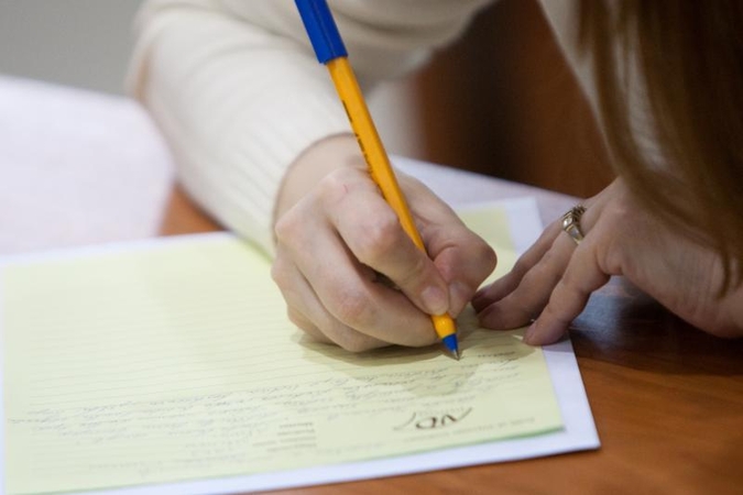 Palangos gydytoja nubausta už neįskaitomą rašyseną 