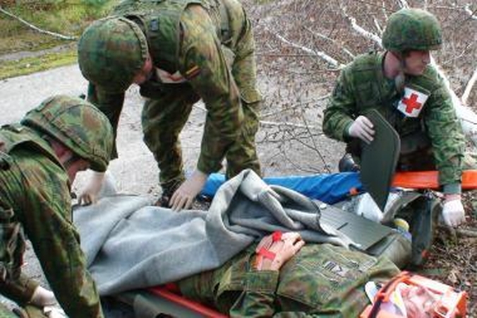Panevėžio rajone per pratybas sužeisto kario būklė sunki, bet stabili (atnaujinta)