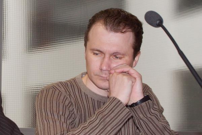 Pomėgis vairuoti neblaiviam notarą E.Aleksonį paliko be darbo