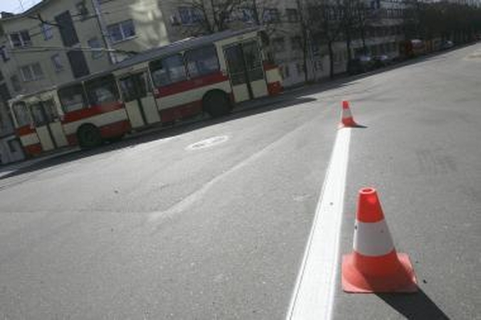 Įpusėjo Kauno miesto gatvių ženklinimo darbai