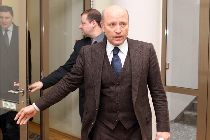 R.Palaičio prašymu areštuota laikraščio „Palangos tiltas“ sąskaita