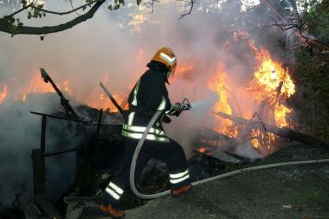 Gaisras pasiglemžė trijų jaunuolių gyvybes