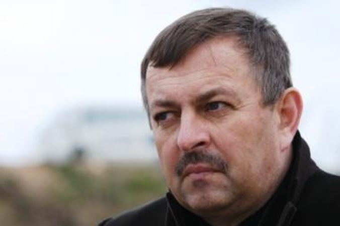 Vilniaus meras 50-mečio proga dovanų gavo tortą su motociklu