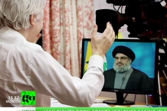 J.Assange'as pirmoje savo TV laidoje kalbėjo su „Hizbollah“ vadovu