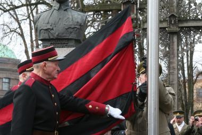 Šauliai kels Vyčio Kryžiaus vėliavą kiekvieną savaitgalį