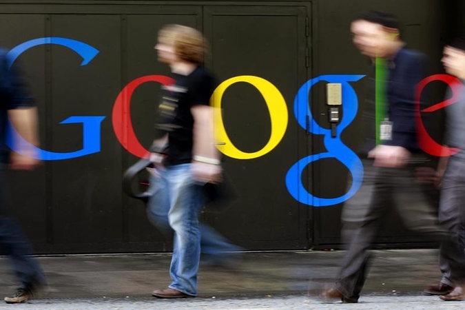 Šnipai gali siųsti žinutes, paslėptas "Google" paieškoje