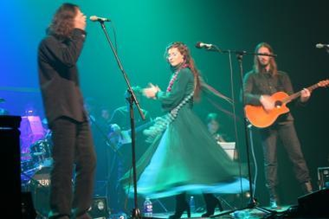 A.Smilgevičiūtė ir grupė „Skylė“ rudenį išleidžia naują albumą „Broliai“