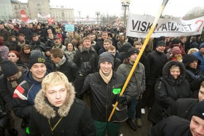 Susidomėjo, kodėl neišduodami leidimai mitingams 
