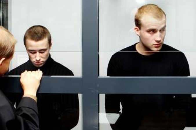 Kaune prasidėjo dviejų įtariamųjų žmogžudyste teismas 