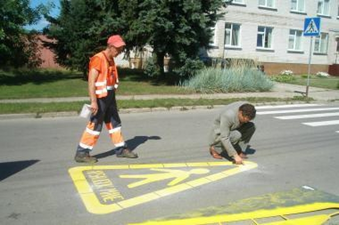 Rugsėjį bus apdrausti visi per perėjas einantys moksleiviai