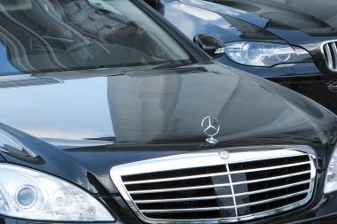Padegti lenkų automobiliai