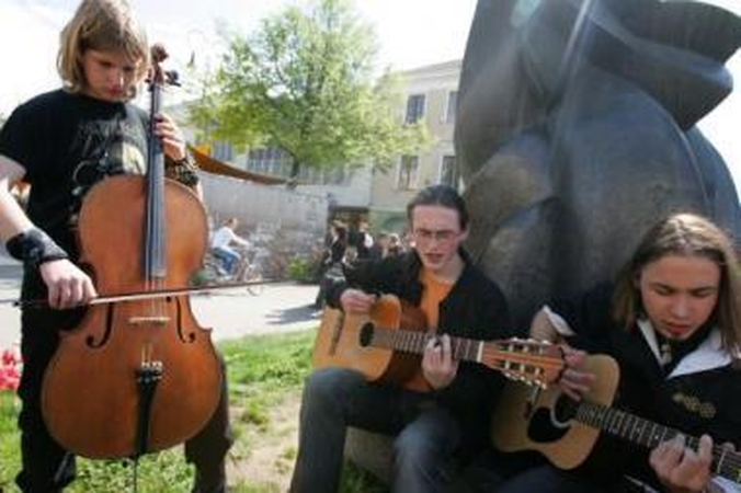 „Gatvės muzikos diena“ nespėja registruoti visų norinčių