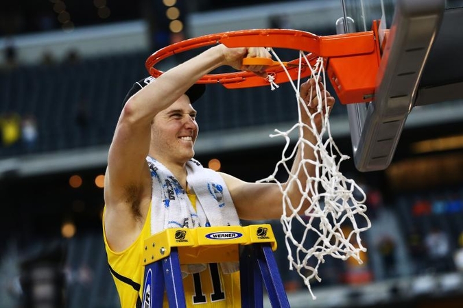 Lietuvių kilmės N. Stauskas atvedė komandą į NCAA finalo ketvertą!
