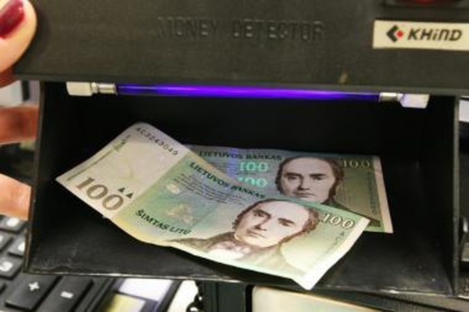 Dėl nelegalių lažybų valstybė kasmet netenka apie 3 mln. litų 
