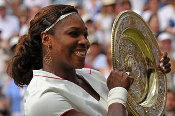 S.Williams apgynė Vimbldono teniso turnyro moterų vienetų varžybų nugalėtojos titulą