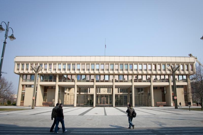 Naujai išrinkti Seimo nariai užsigeidė daugiau privilegijų