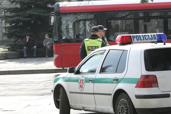 Utenos rajone automobilis mirtinai sužalojo moterį