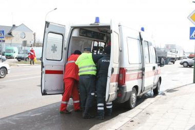 Uostamiestyje šeima apsinuodijo smalkėmis