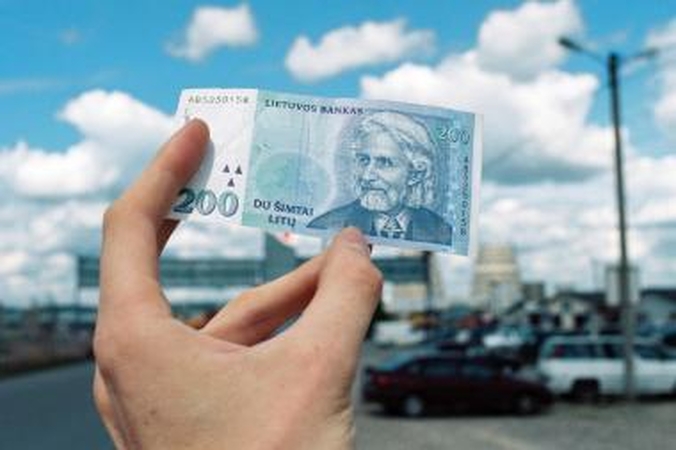 Draudimo bendrovė klientams pasiūlė investuoti į žaliavų kryptį 