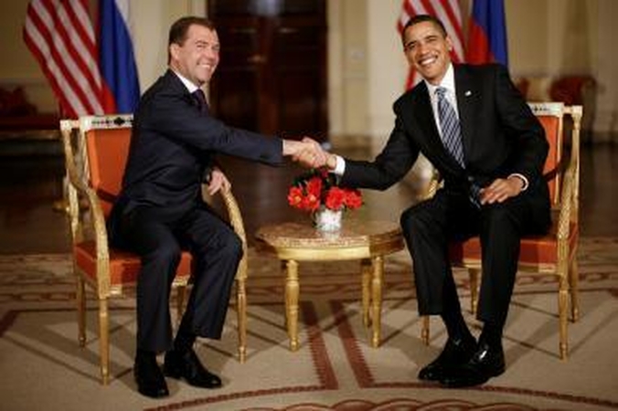 B.Obama ir D.Medvedevas ketina mažinti ginkluotę