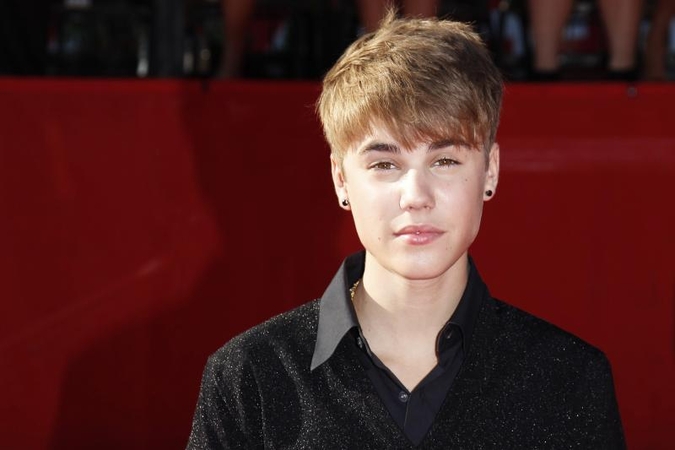 J.Bieberis susivienijo su M.Carey – jų klausysimės per Kalėdas