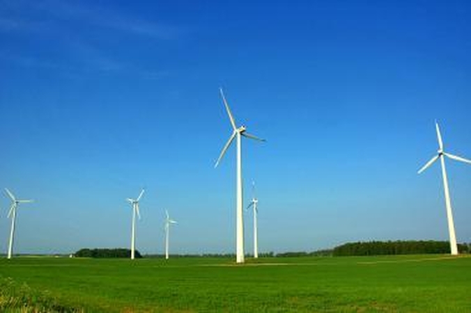 Teigia, kad vėjo energetikos sektorius diskriminuojamas